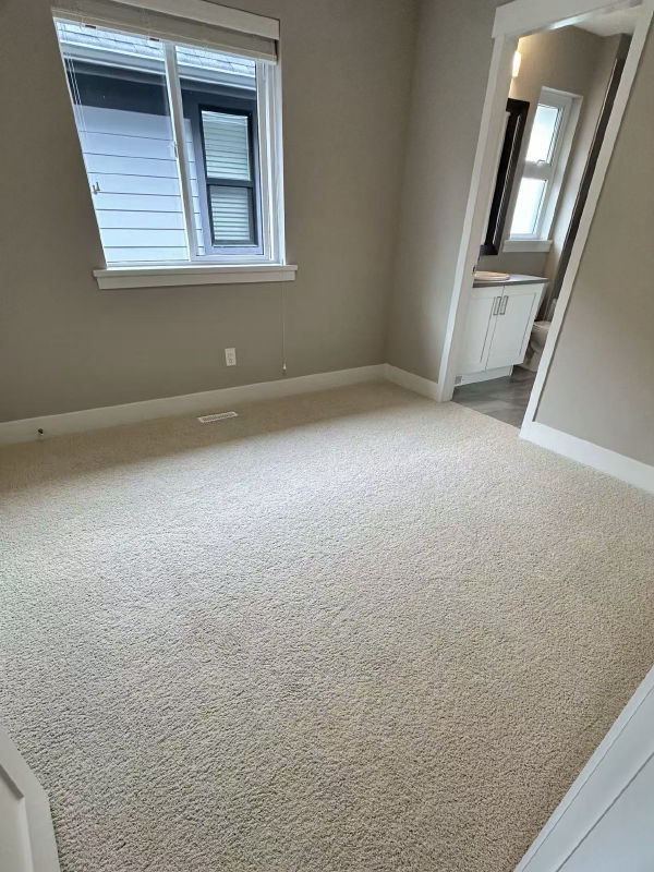 Bedroom with ensuite — Before