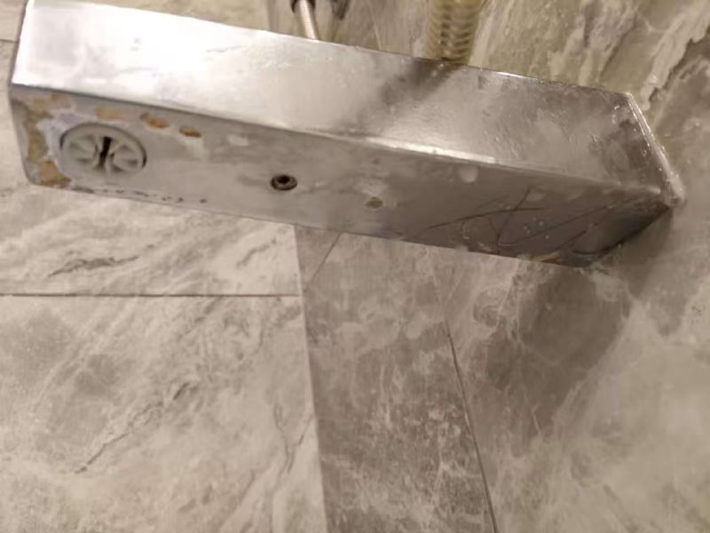 Tub spout — Before
